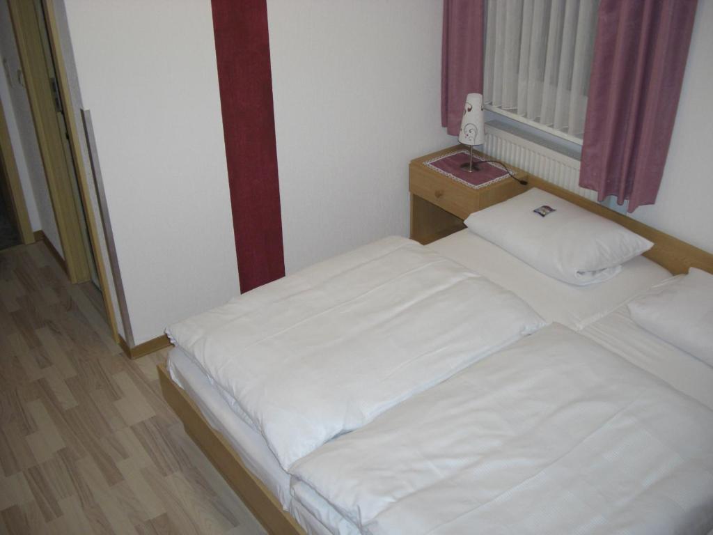 Gasthof Rhoenperle Kothen  Szoba fotó