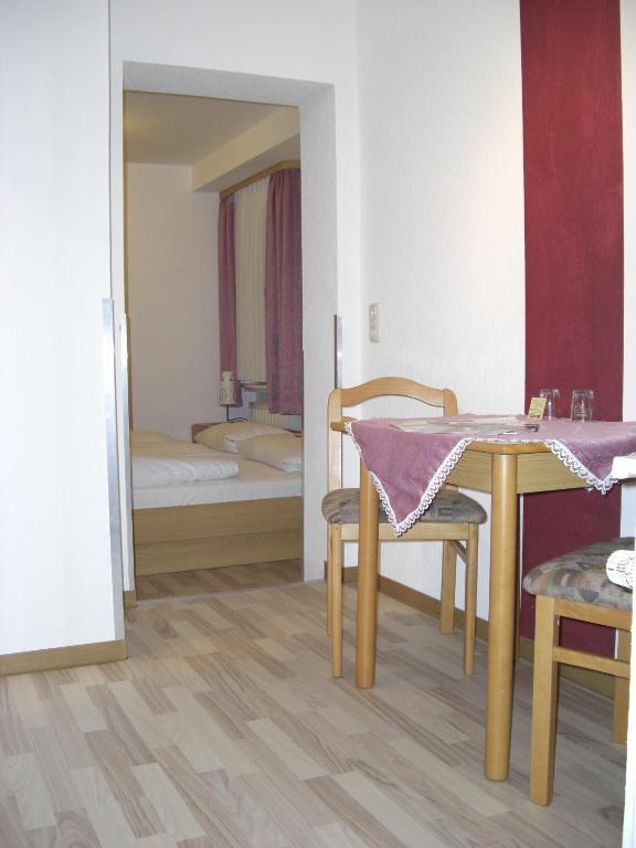 Gasthof Rhoenperle Kothen  Szoba fotó