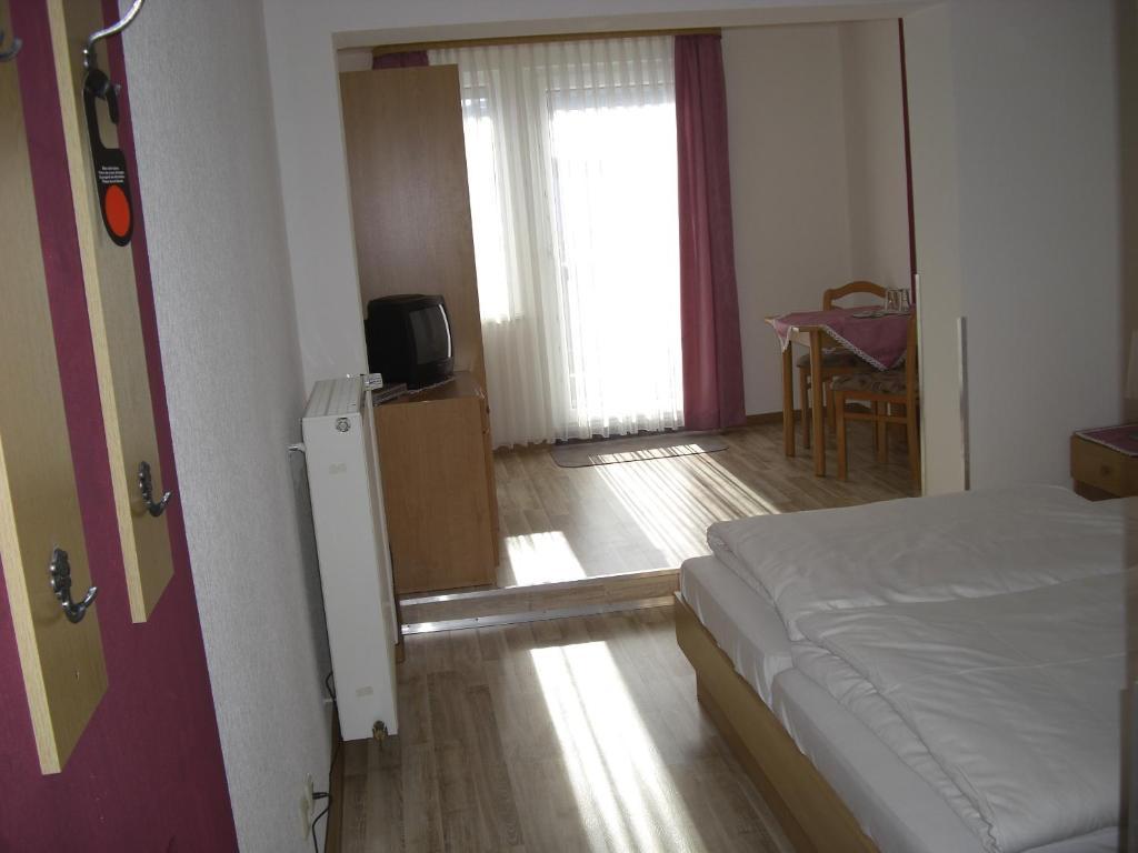 Gasthof Rhoenperle Kothen  Szoba fotó