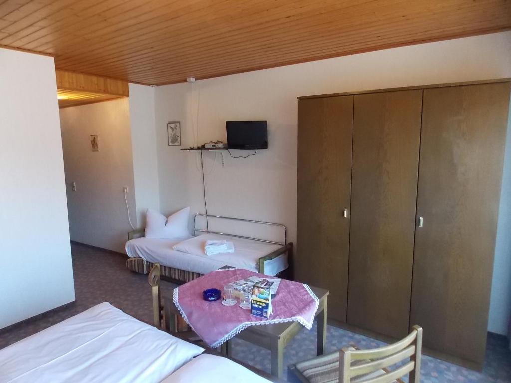 Gasthof Rhoenperle Kothen  Szoba fotó
