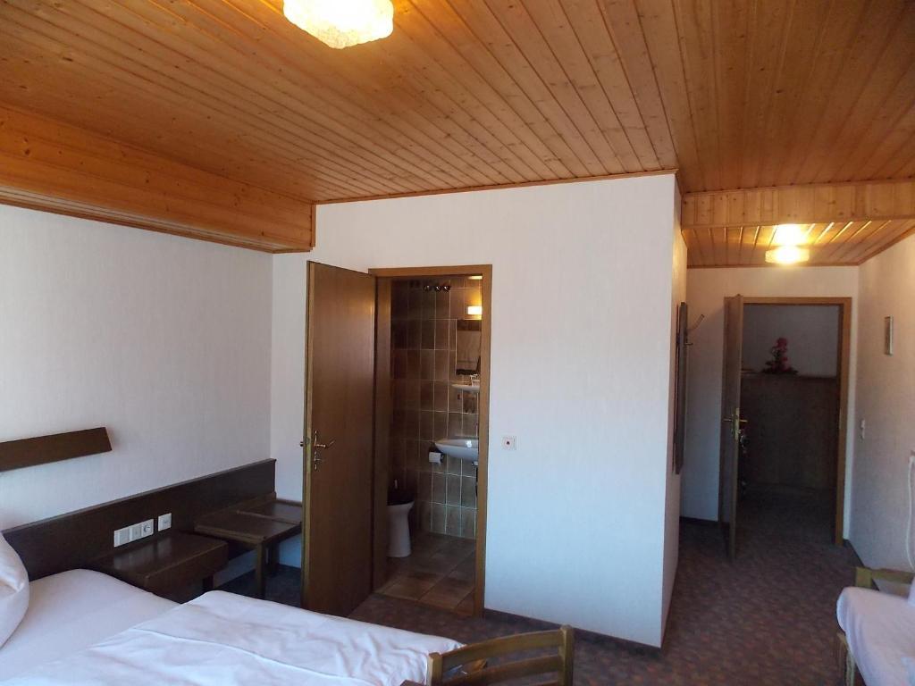 Gasthof Rhoenperle Kothen  Szoba fotó